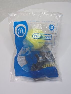 2006 McDonald’s Nintendo Happy Meal Toy #2 Mario Swing and Hit [ Read Details ]